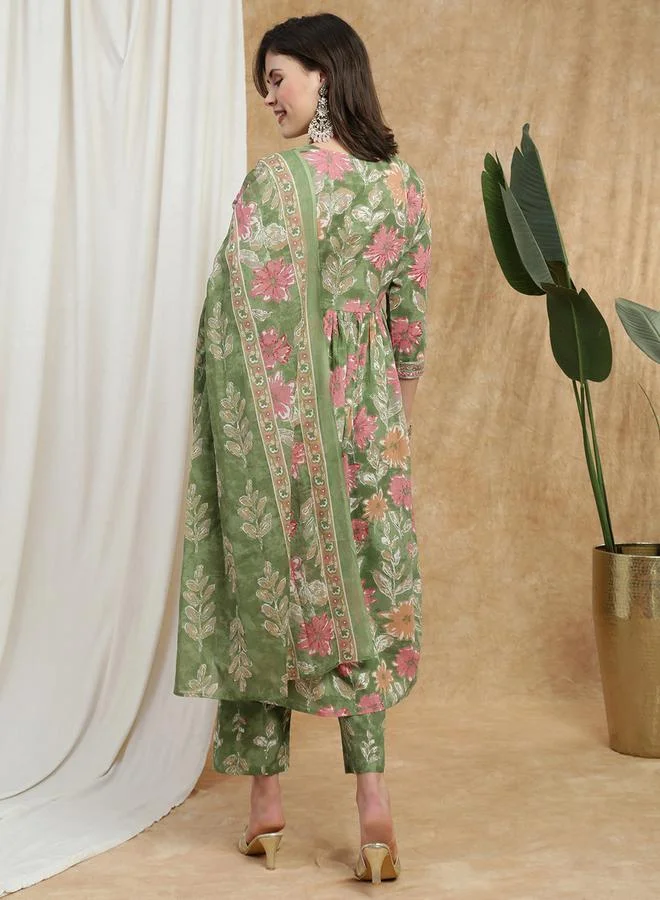 globus Women Green Floral Print Embroidered Kurta with Pant and Dupatta Set